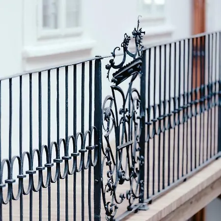 Luxury Zelny Trh Apartment *